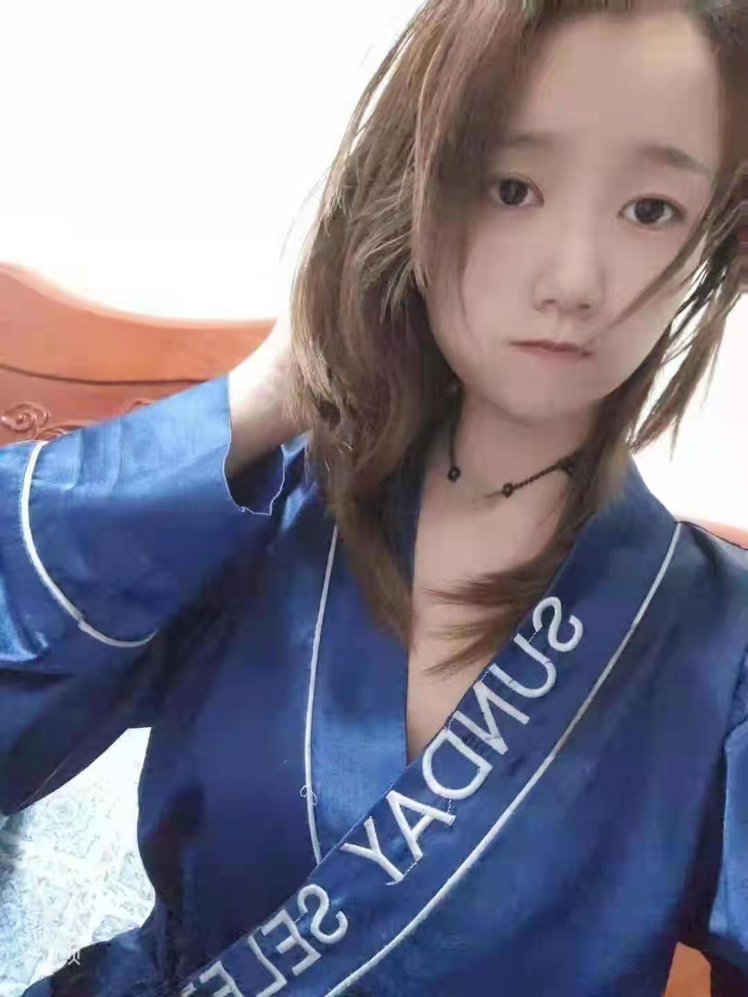 00后刚下海的可爱小妹