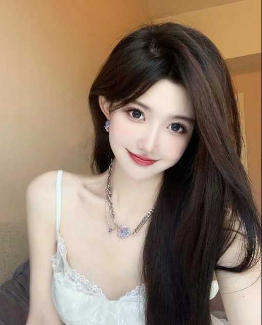 年轻妹妹水蛇般的身躯，极致的体验